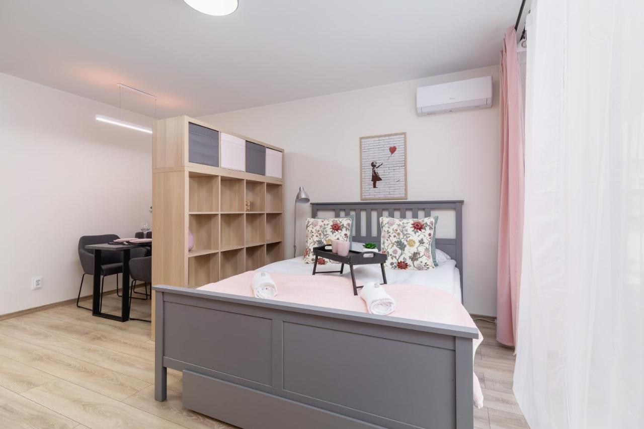 Deluxe Studio Cracow Arianska By Noclegi Renters Krakau Buitenkant foto