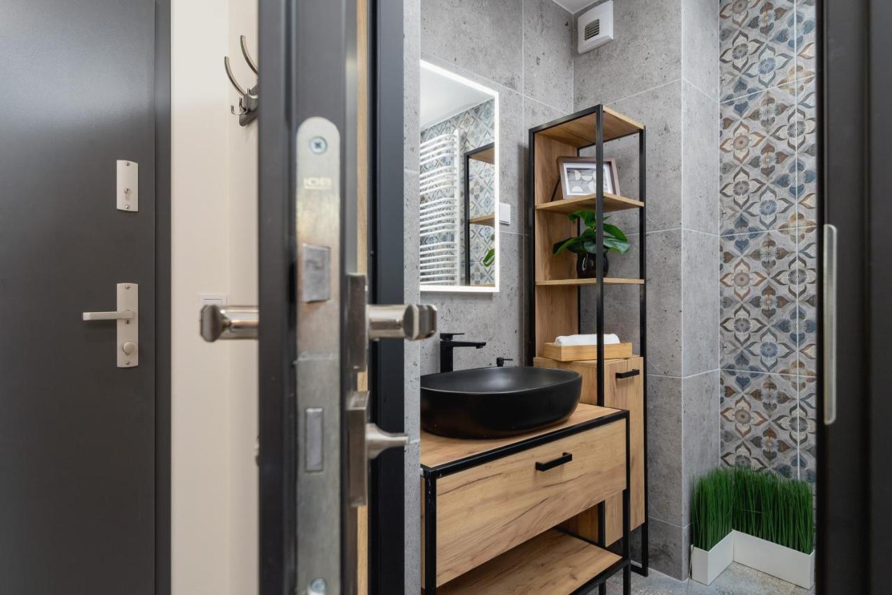 Deluxe Studio Cracow Arianska By Noclegi Renters Krakau Buitenkant foto